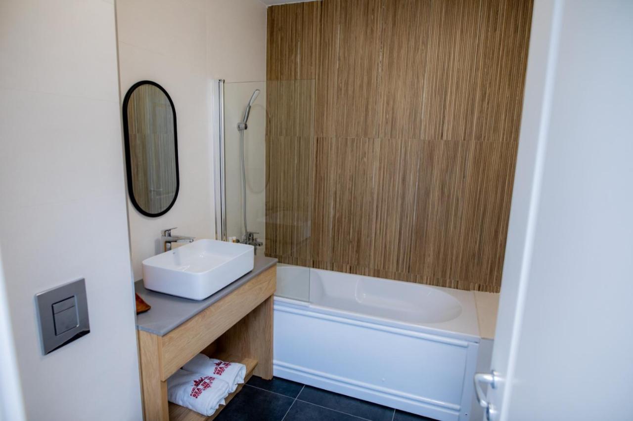 Sea On Mamaia Apartment Екстериор снимка