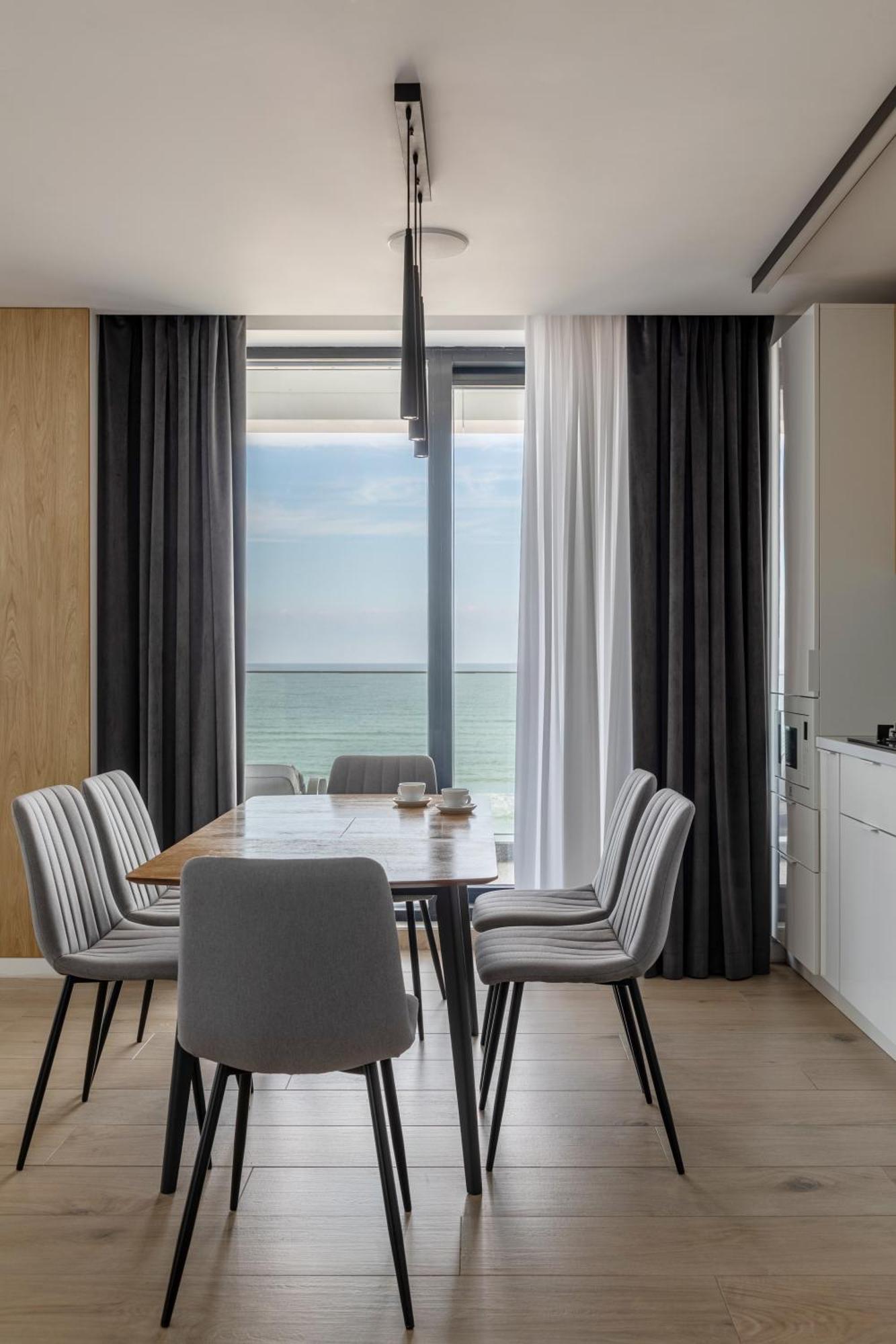 Sea On Mamaia Apartment Екстериор снимка