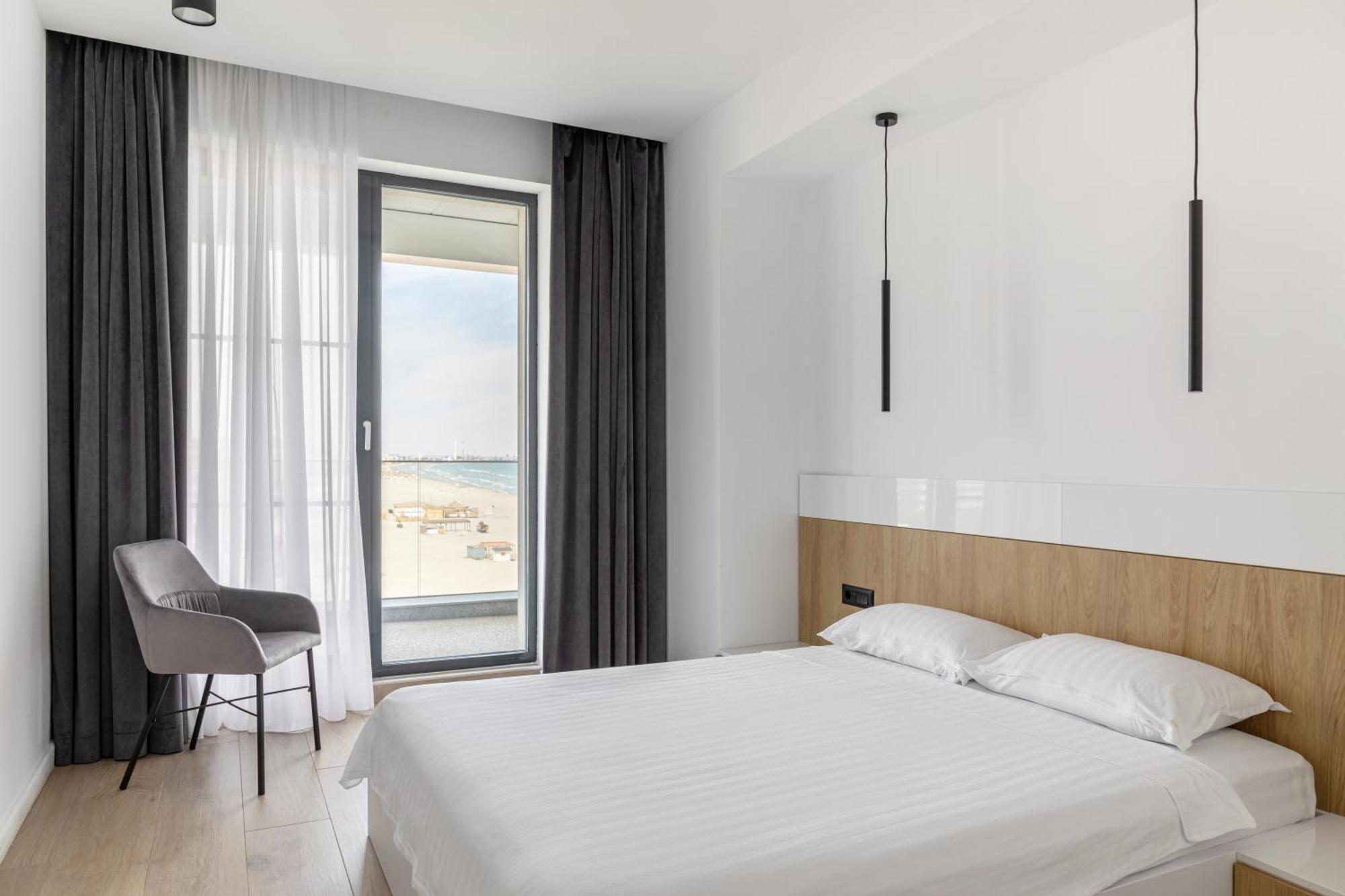 Sea On Mamaia Apartment Екстериор снимка