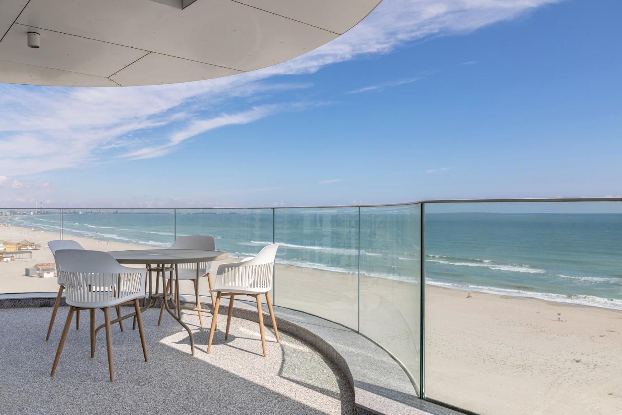 Sea On Mamaia Apartment Екстериор снимка
